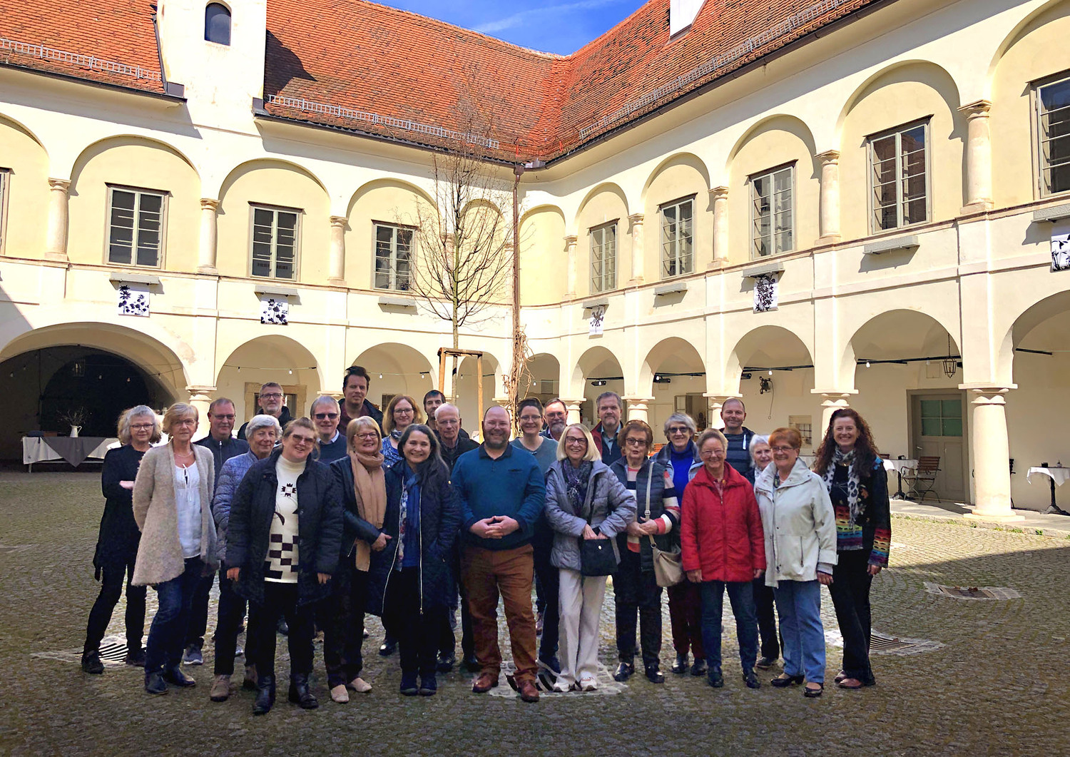 Kirchenchor der Pfarre St. Vinzenz Kirchenchor der Pfarre St. Vinzenz