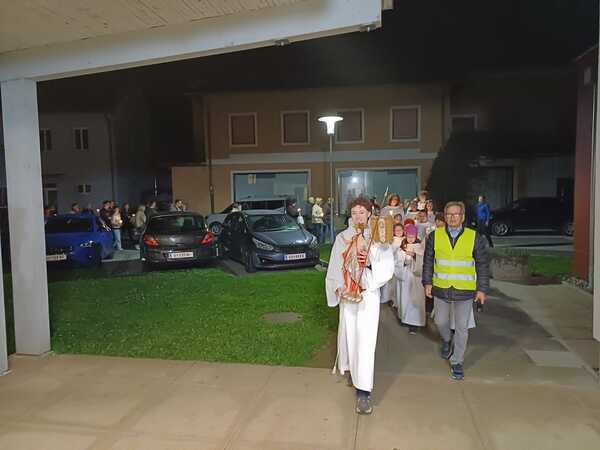 Auferstehungsfeier: Jesus ist wahrhaft auferstanden