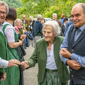Frau Johanna Glettler feierte 100 Jahre